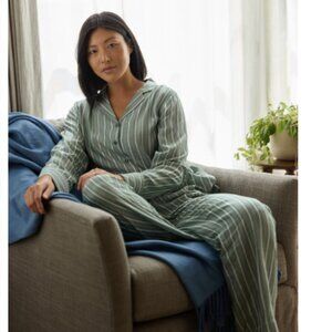 Cozy Earth Striped Green Pajama Set size medium